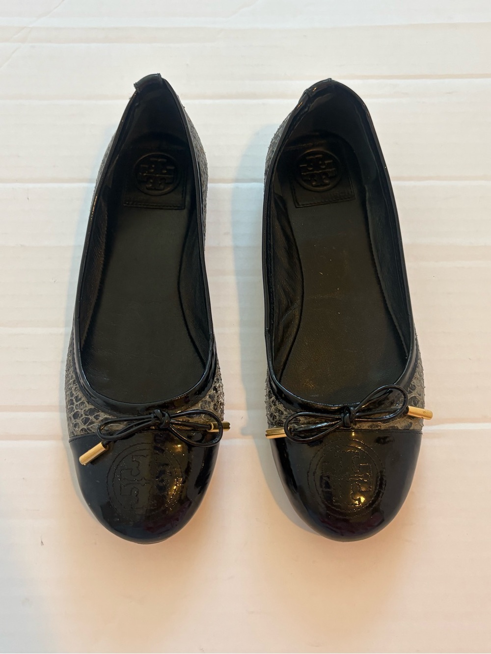 TORY BURCH Verbena Snake Leather Slipon Logo Bow Ballet Flats size 7
